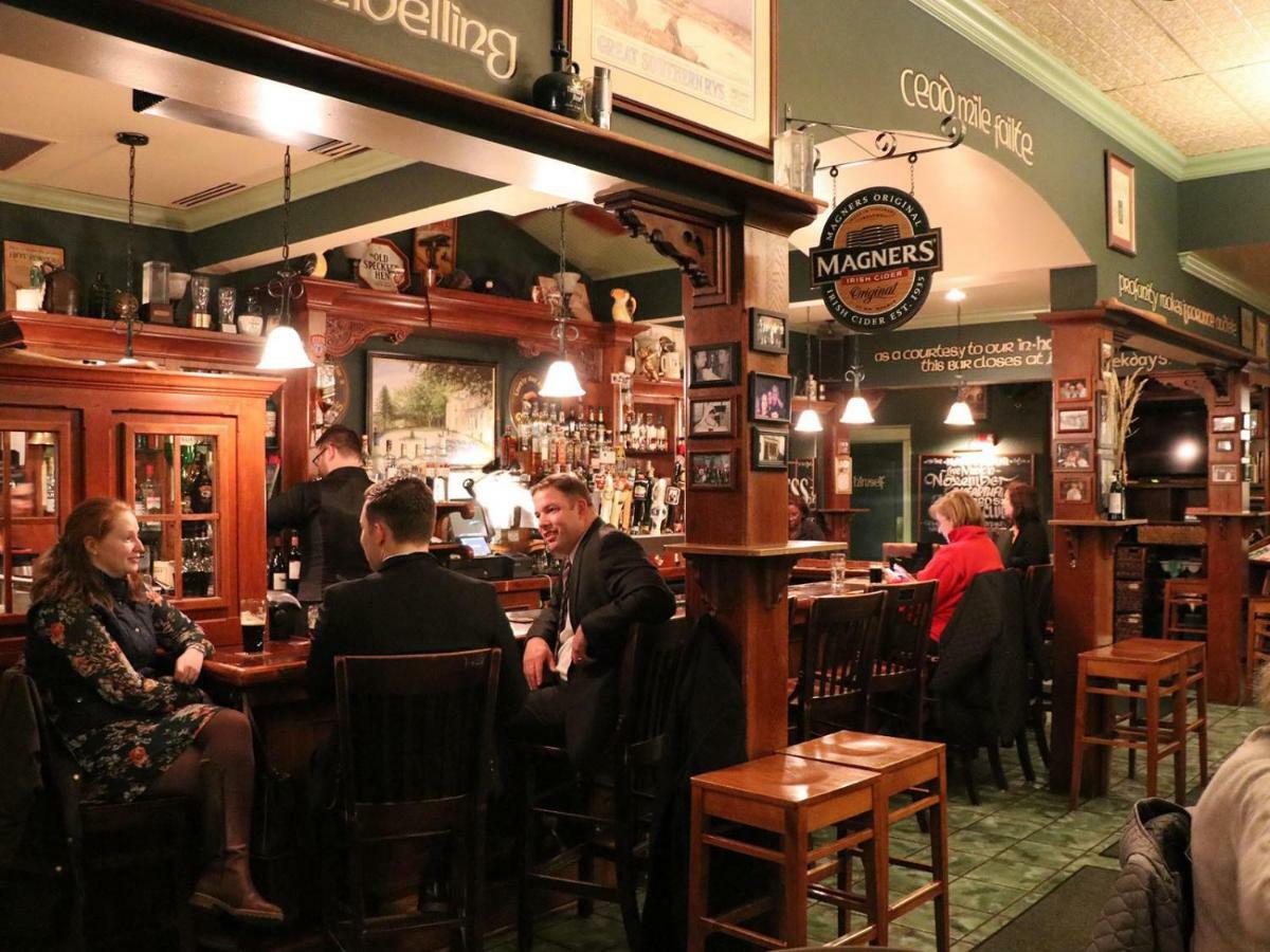 County Clare Innミルウォーキー エクステリア 写真